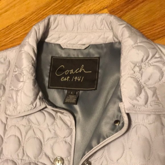 New Coach signature monogram C oyster quilted relaxed fit puffer jacket - Picture 6 of 9